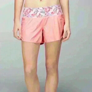 Lululemon  Tracker Short II *4-way Stretch
Bleached Coral